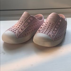 Toddler Girl Native Jefferson Milk Pink size 7